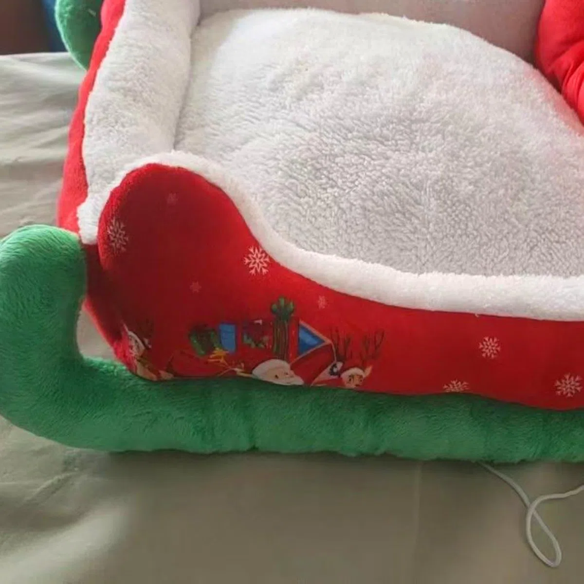 Genérico Cama Navideña con Forma De Trineo para Perro, 68 X 38 X 28 Cm, Cama Navideña De Peluche para Perro, Navideño De Papá Noel para Gato, Gatito, Cachorro Que Duerme Tranquilo En Invierno