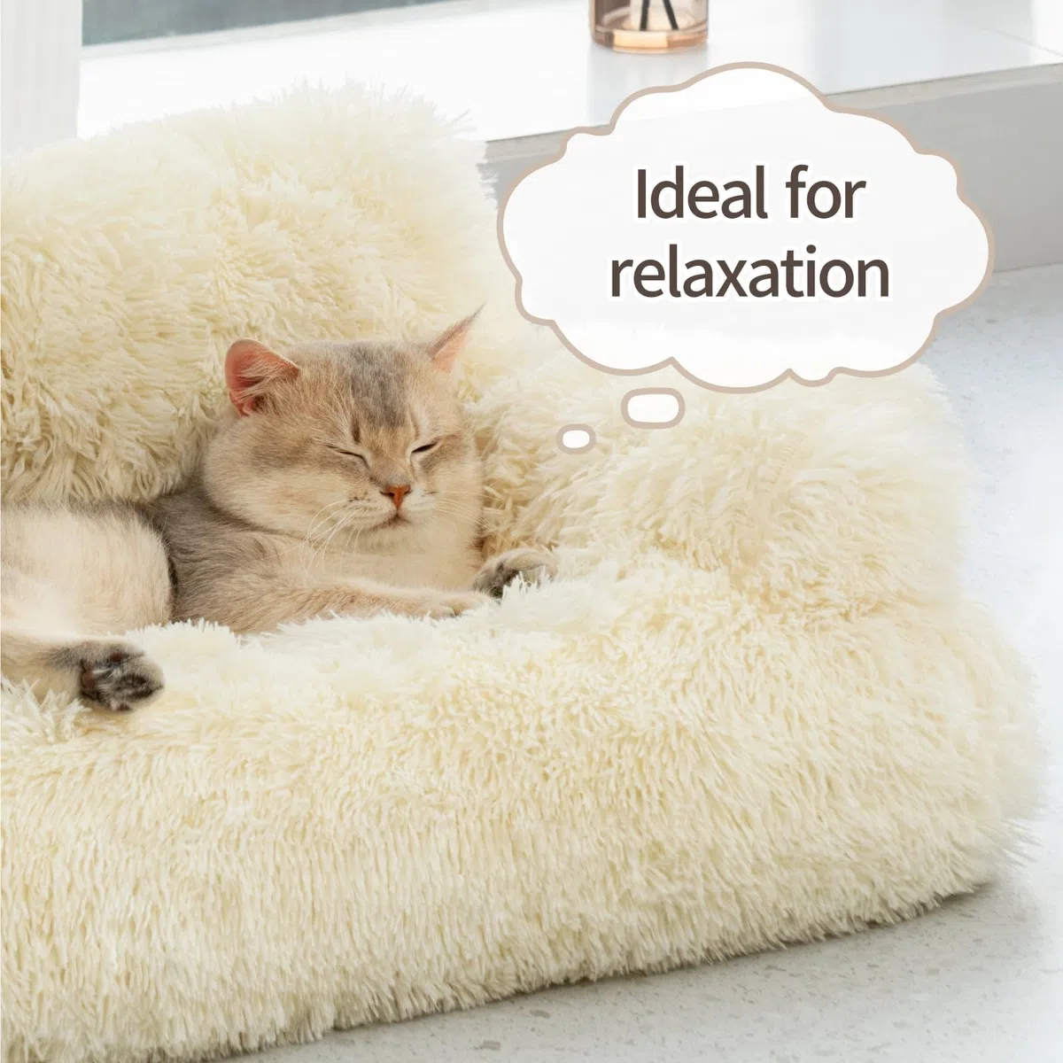 MEWOOFUN Elegante sofá cama grande para gatos de interior, sofá lavable de felpa, camas para perros pequeños, suave y calmante con parte inferior antideslizante, color beige